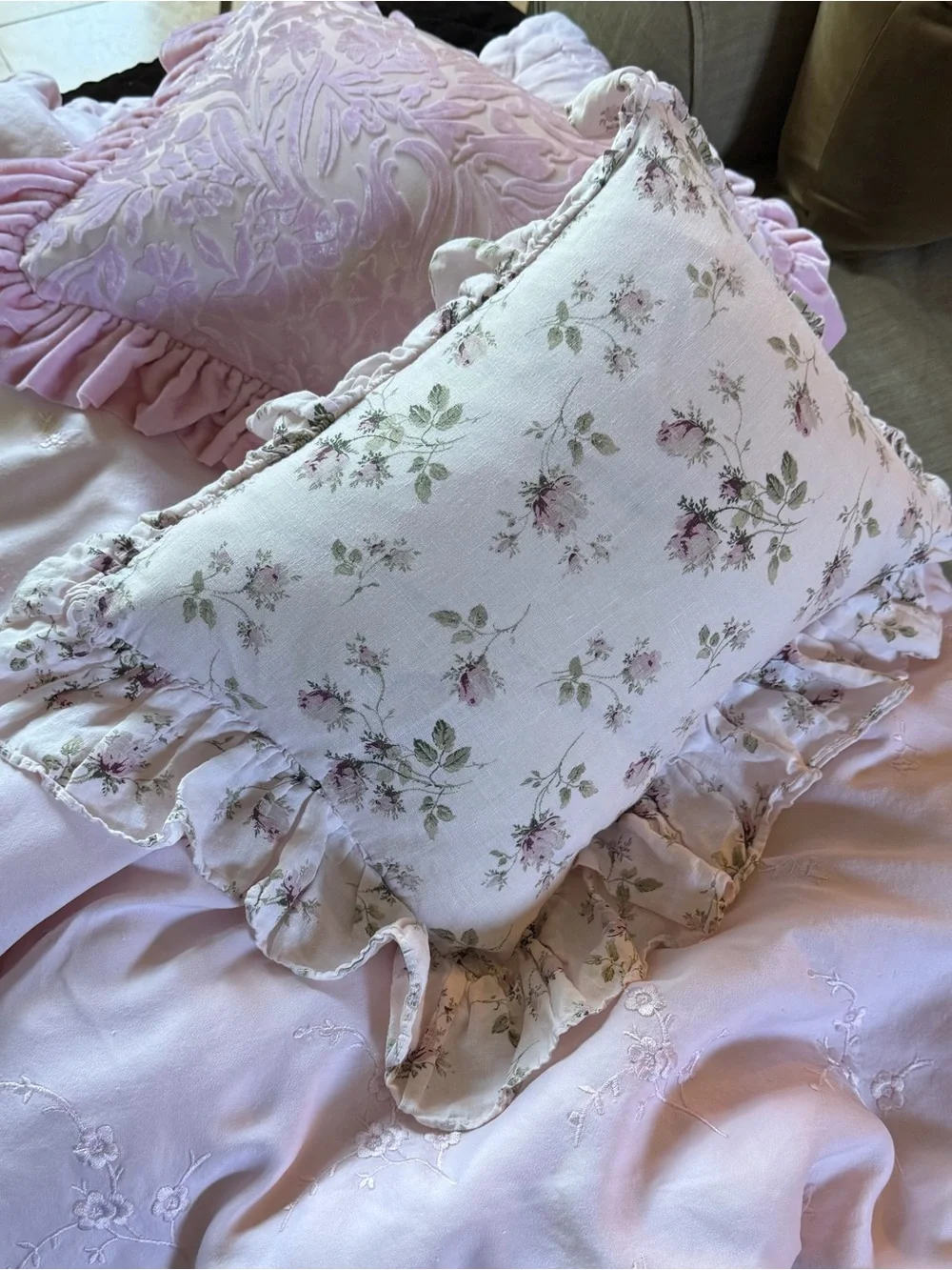 BELLA NOTTE Vintage floral LINEN pale pink single sham